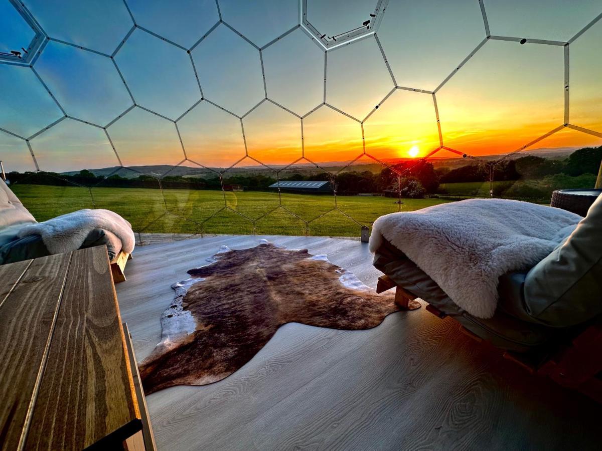 Hotel Deerstone Glamping-Pinhaw Beacon Dome Hot Tub Earby Exterior foto