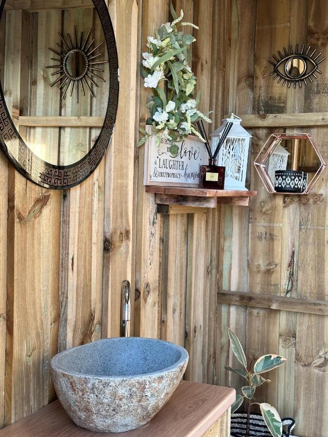 Hotel Deerstone Glamping-Pinhaw Beacon Dome Hot Tub Earby Exterior foto